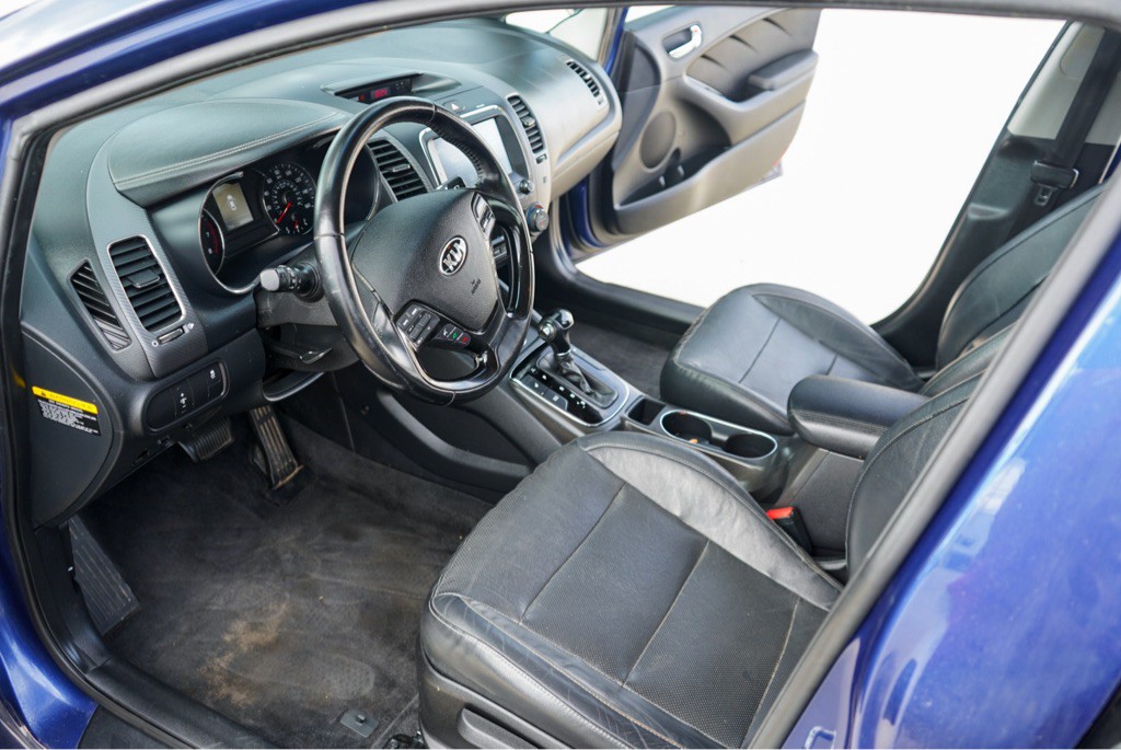 2017 Kia Forte Image 13