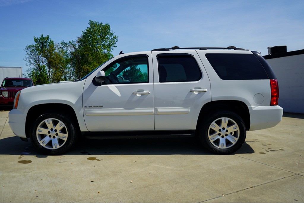 2008 GMC Yukon Image 9