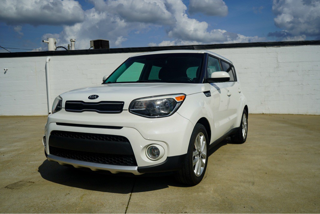 2017 Kia Soul Image 2