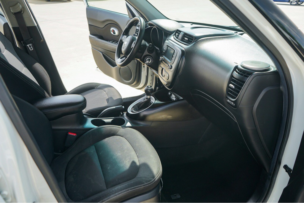 2017 Kia Soul Image 10