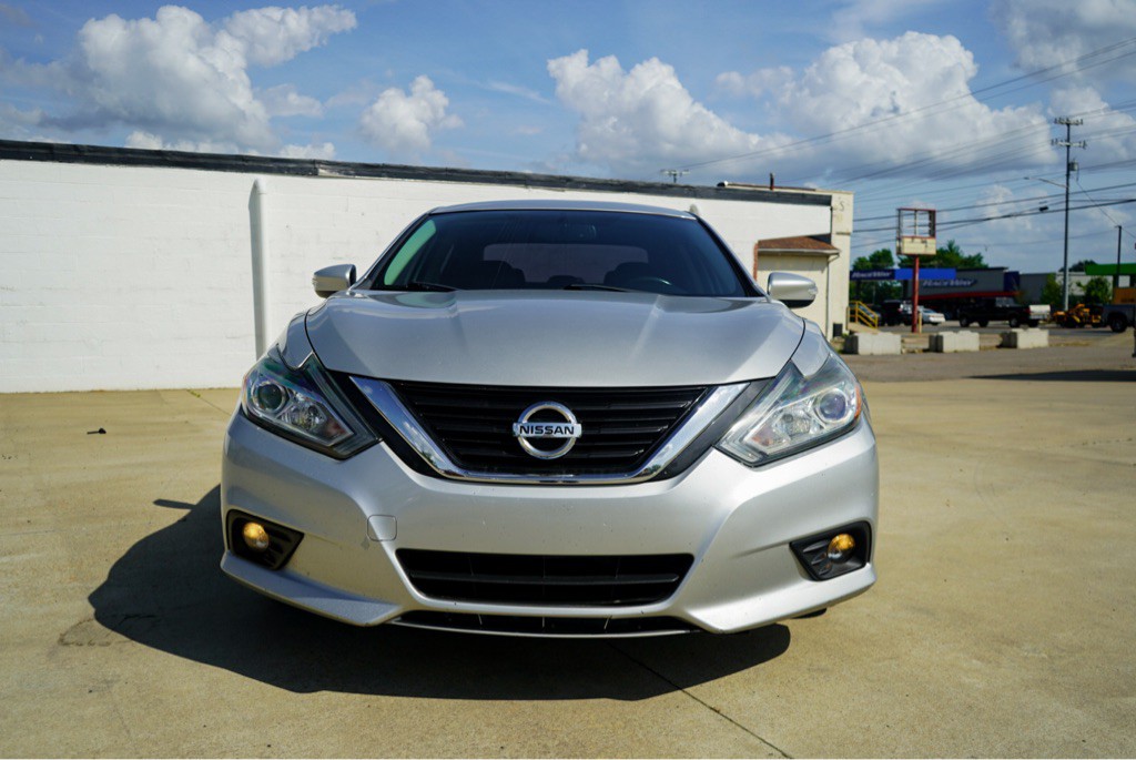 2018 Nissan Altima Image 3