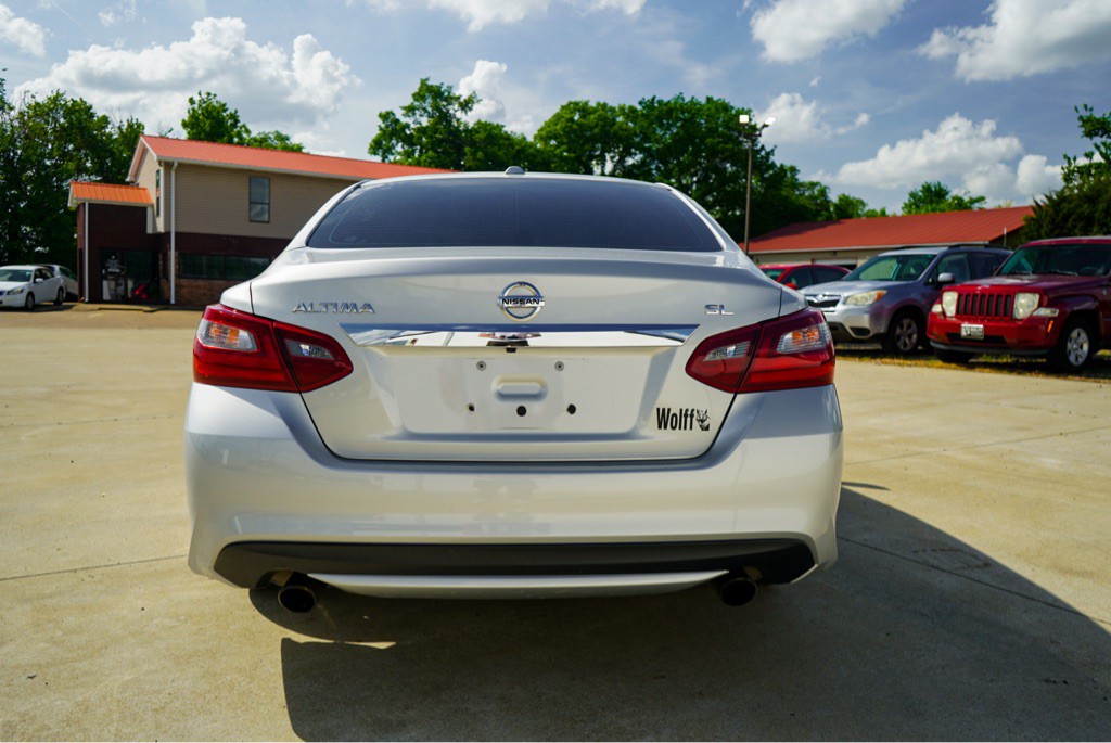 2018 Nissan Altima Image 7