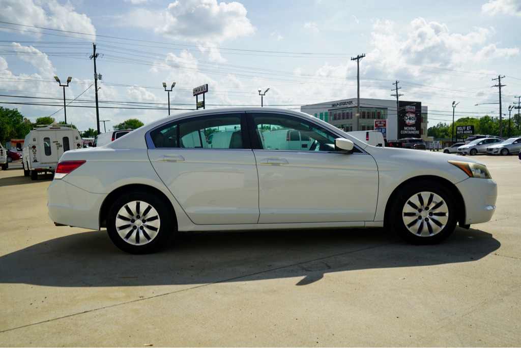 2010 Honda Accord Image 5
