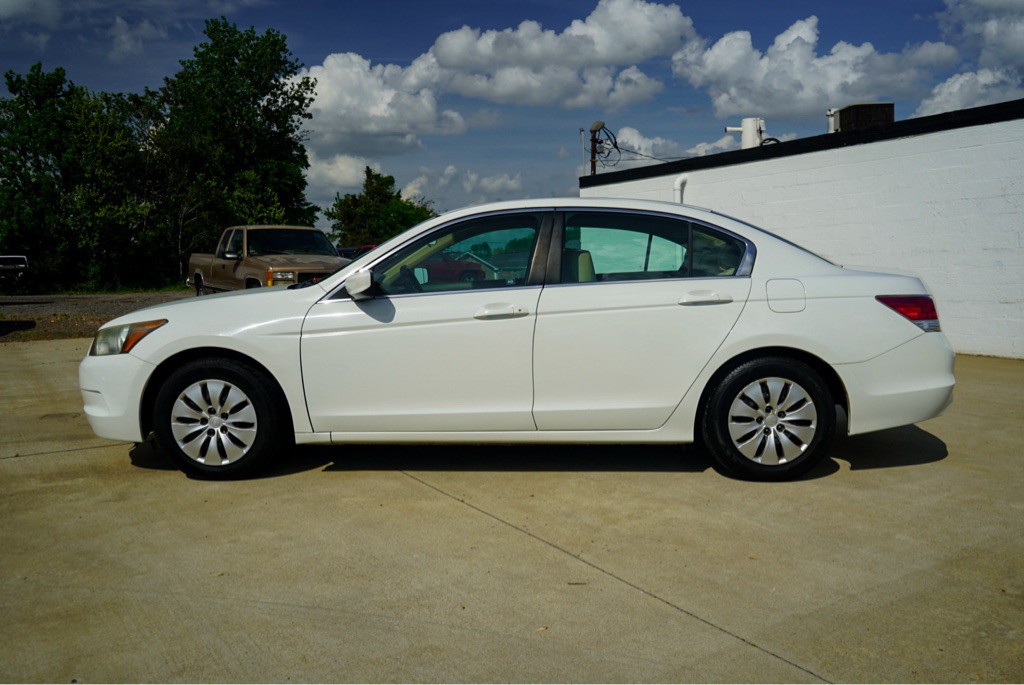 2010 Honda Accord Image 9