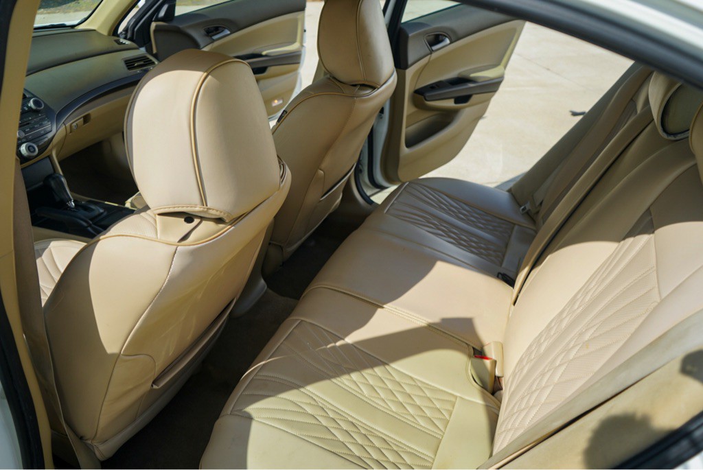 2010 Honda Accord Image 12
