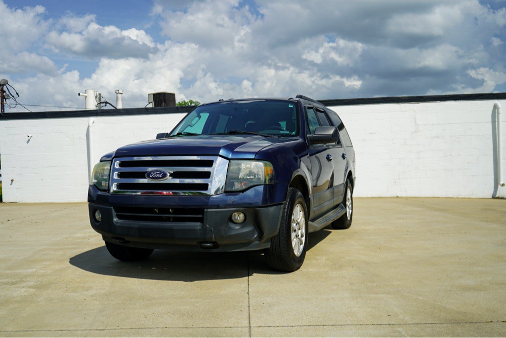 2013 Ford Expedition Image 2