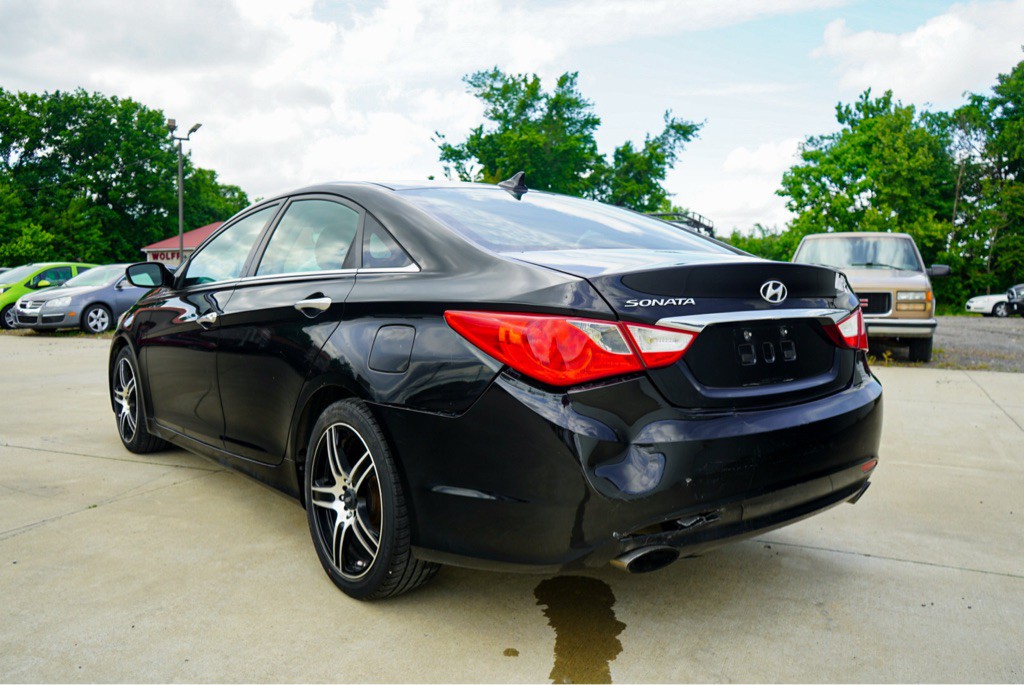 2011 Hyundai Sonata Image 8