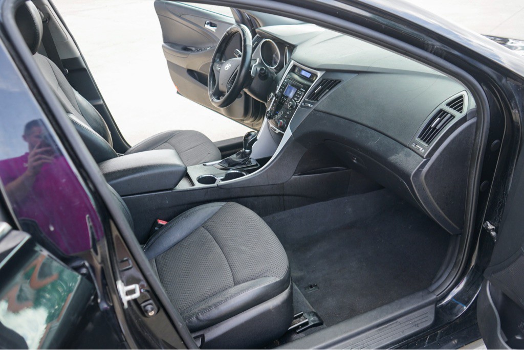 2011 Hyundai Sonata Image 10
