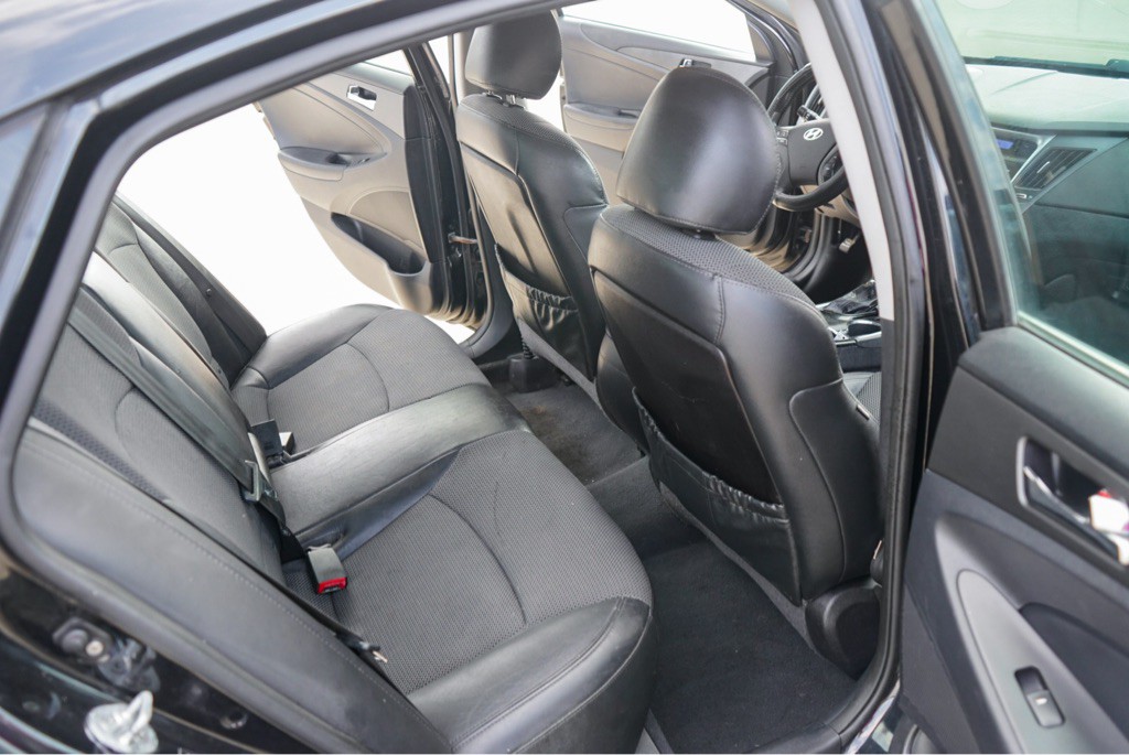 2011 Hyundai Sonata Image 11