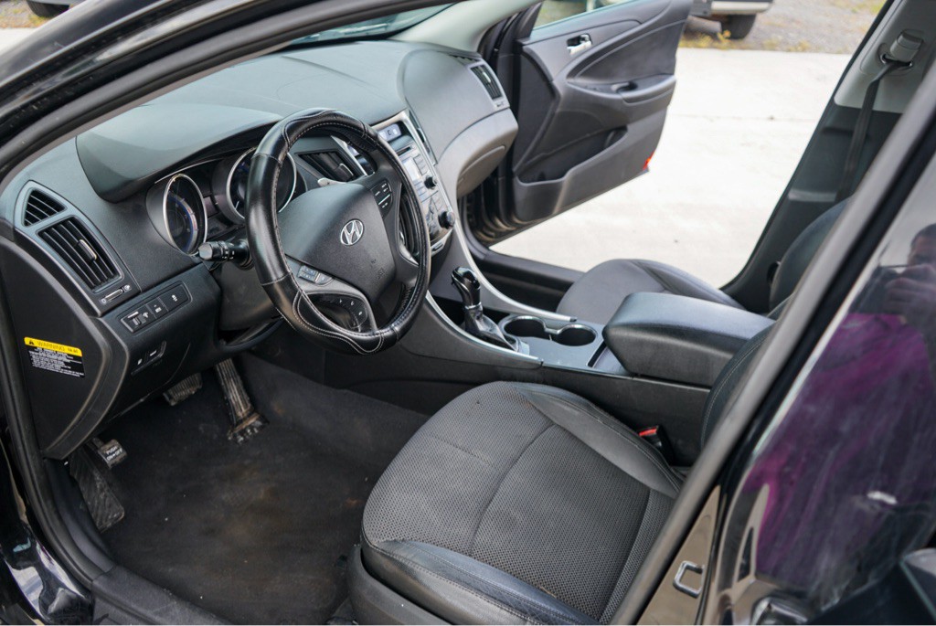 2011 Hyundai Sonata Image 13