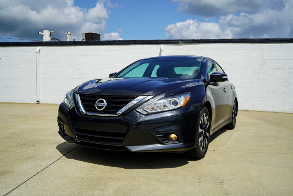 2018 Nissan Altima Image 2