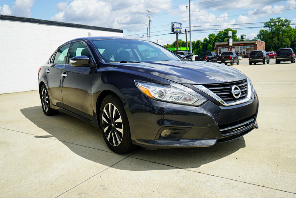 2018 Nissan Altima Image 4