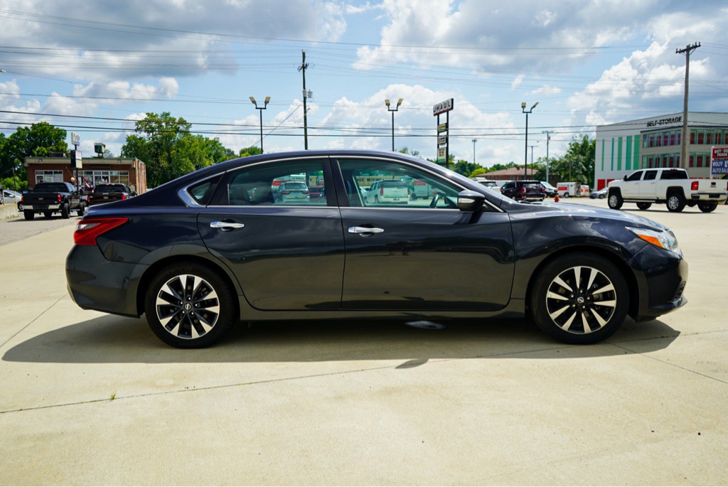 2018 Nissan Altima Image 5