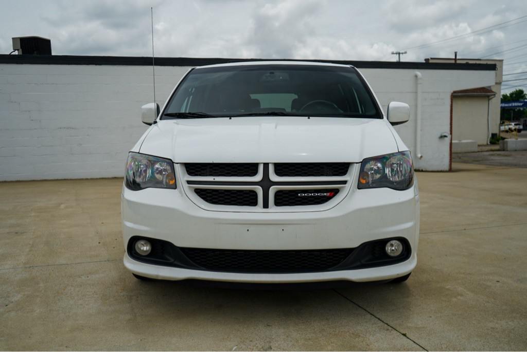2017 Dodge Grand Caravan Image 3