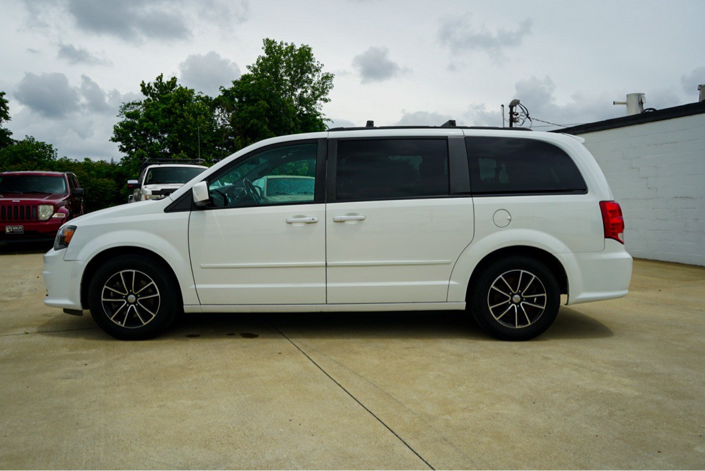 2017 Dodge Grand Caravan Image 9