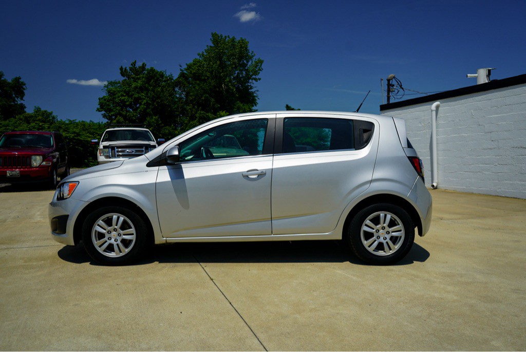 2012 Chevrolet Sonic Image 9