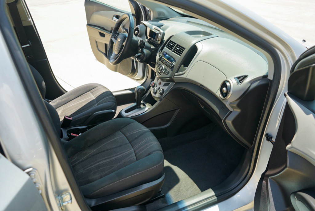 2012 Chevrolet Sonic Image 10