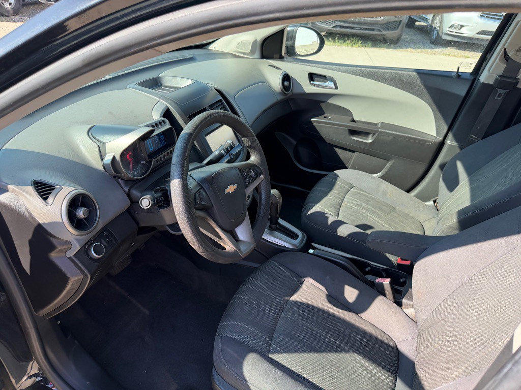 2014 Chevrolet Sonic Image 13