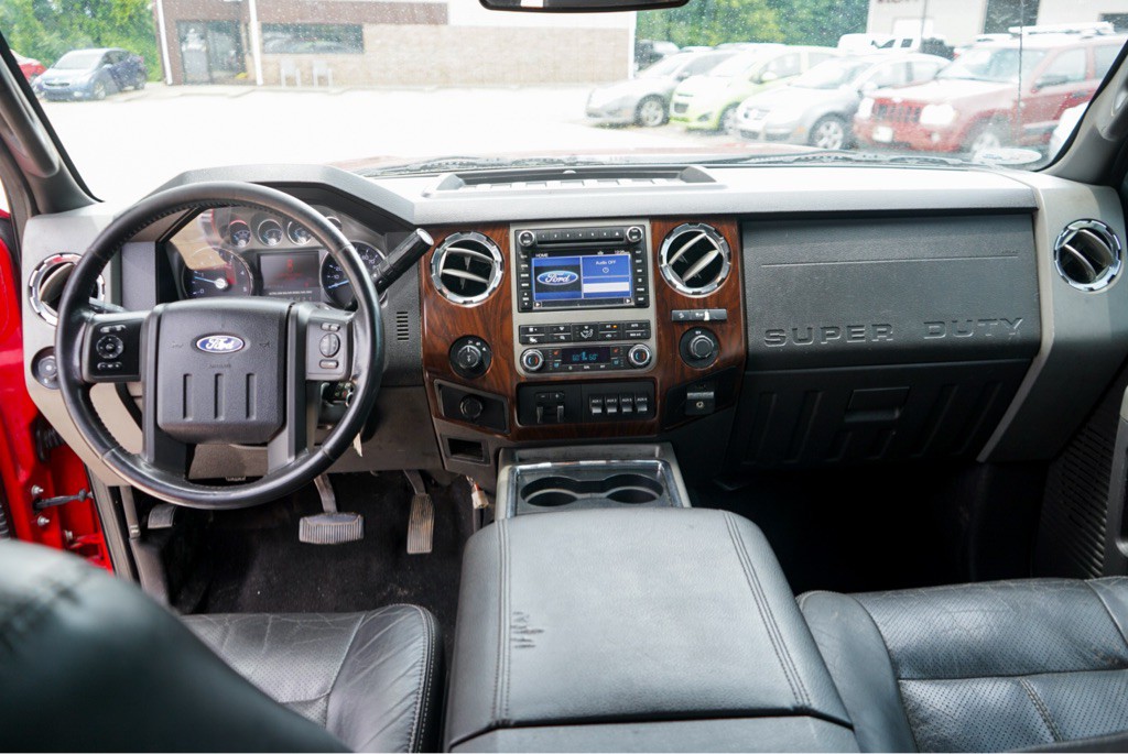 2011 Ford F-250 Image 14
