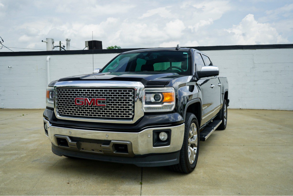 2015 GMC Sierra Image 2