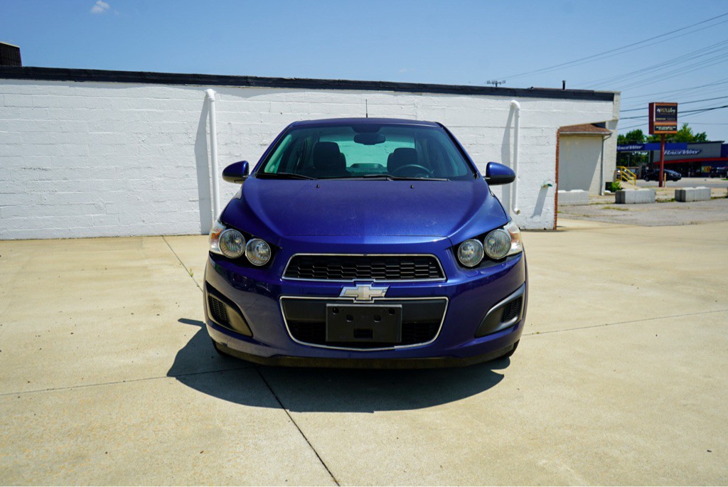 2013 Chevrolet Sonic Image 3