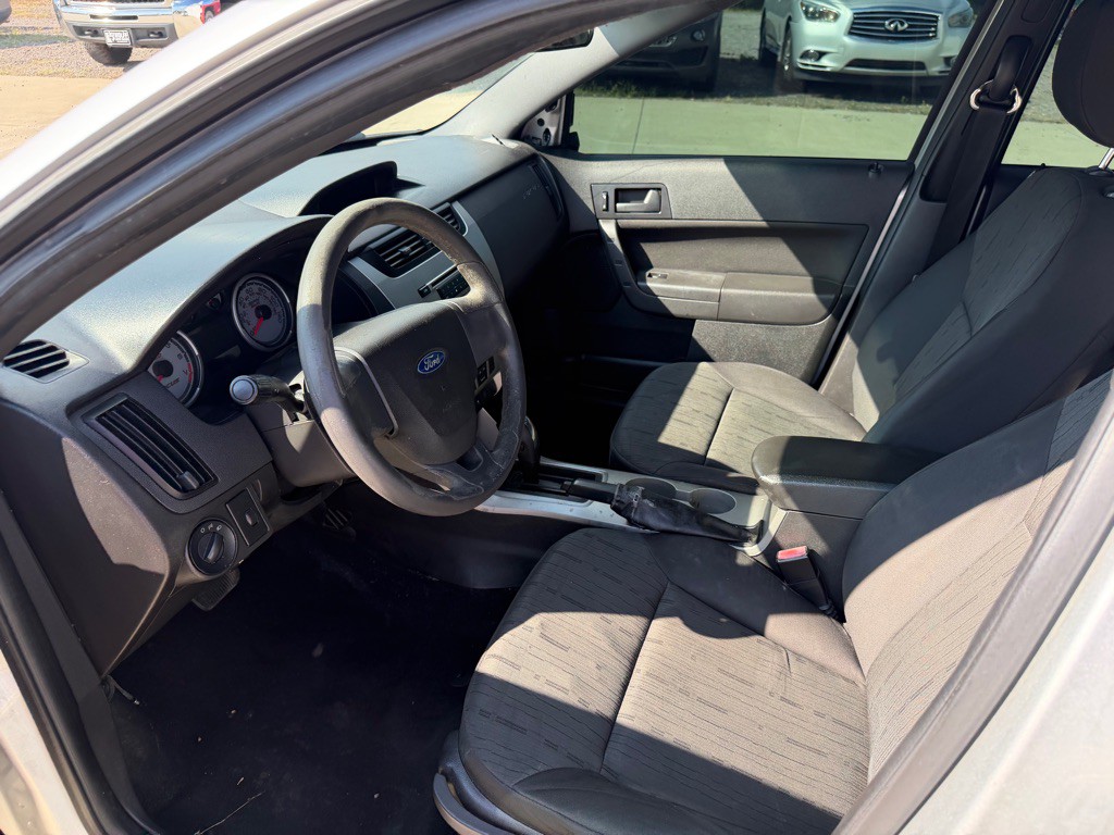 2010 Ford Focus Image 13