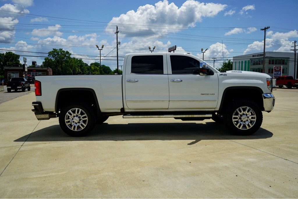 2018 GMC Sierra Image 5