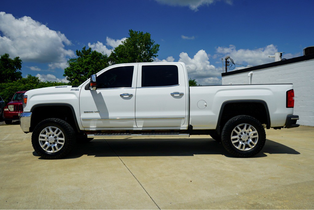 2018 GMC Sierra Image 9