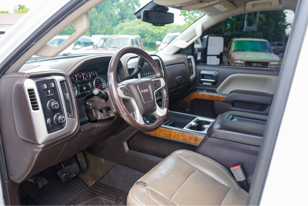 2018 GMC Sierra Image 14