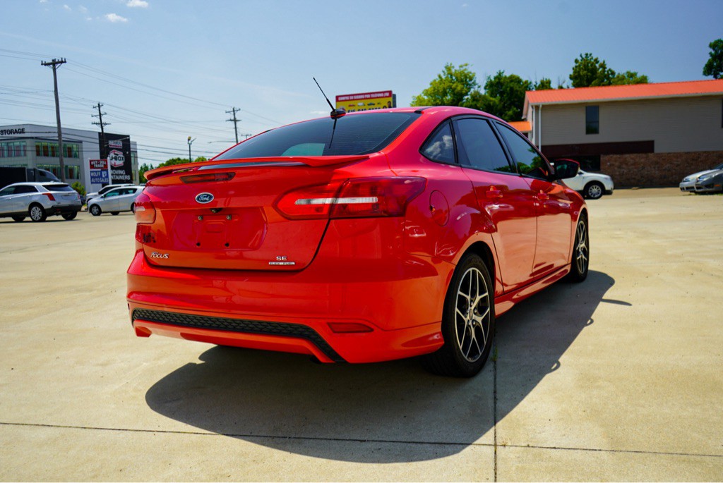 2015 Ford Focus Image 6