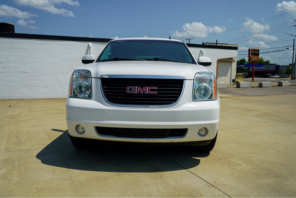 2014 GMC Yukon Image 3