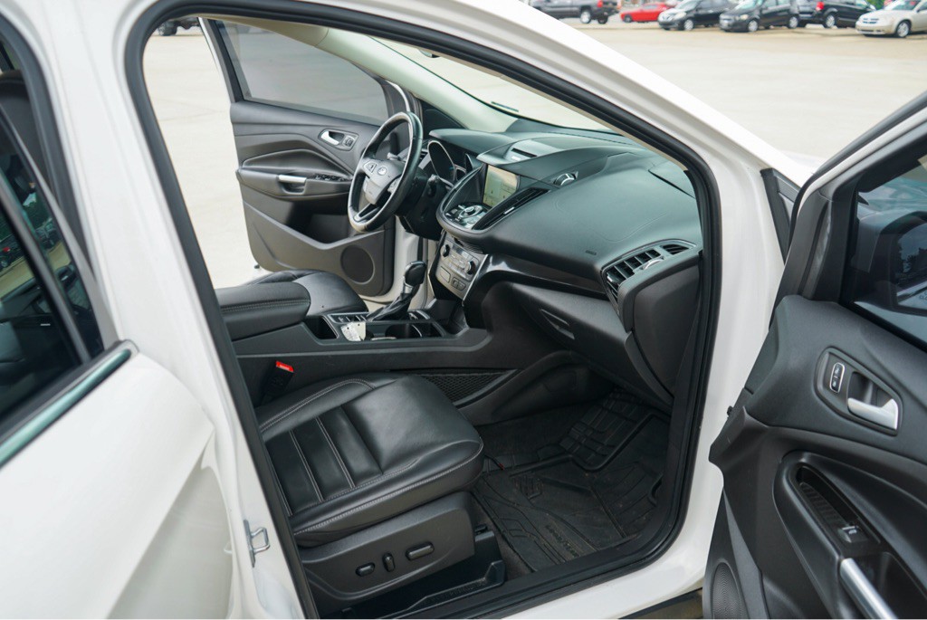 2017 Ford Escape Image 10