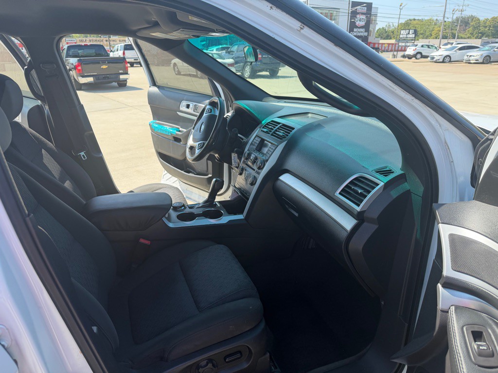 2015 Ford Explorer Image 10