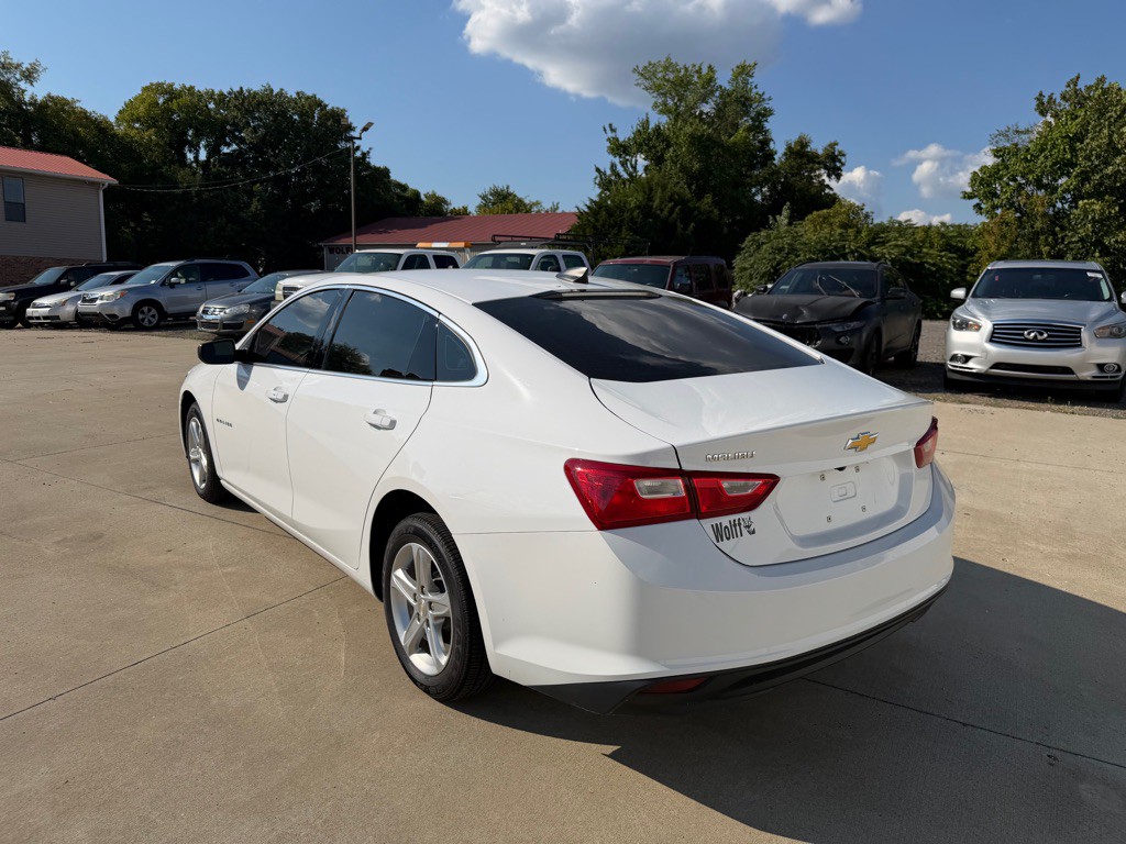 2023 Chevrolet Malibu Image 8