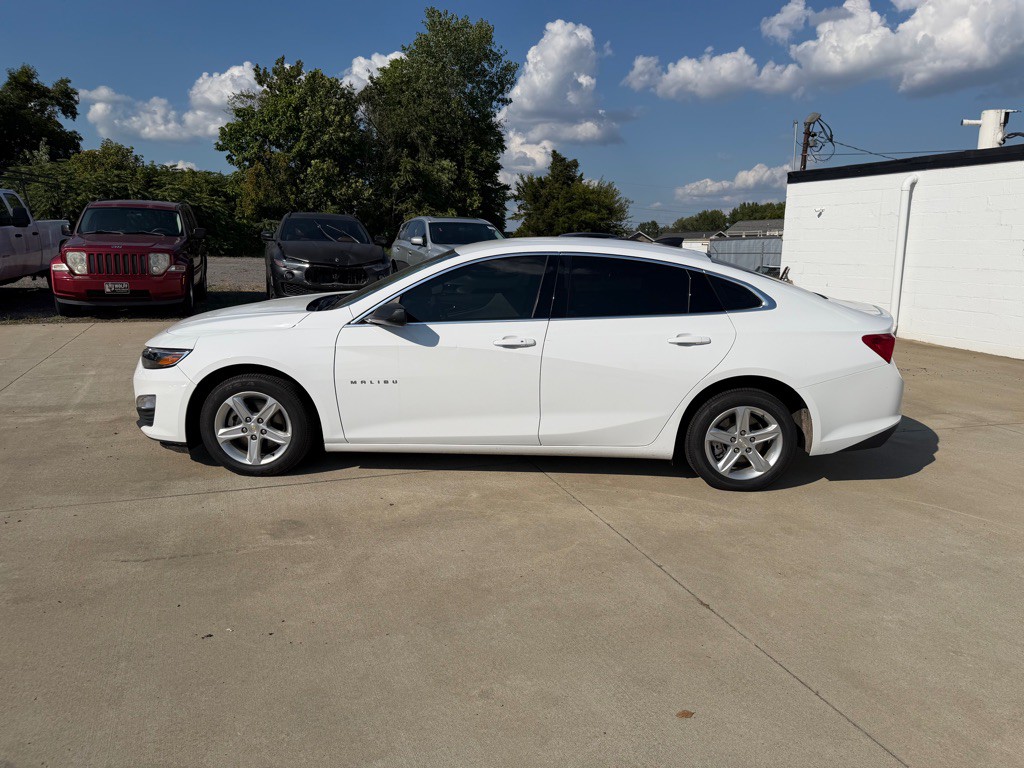 2023 Chevrolet Malibu Image 9