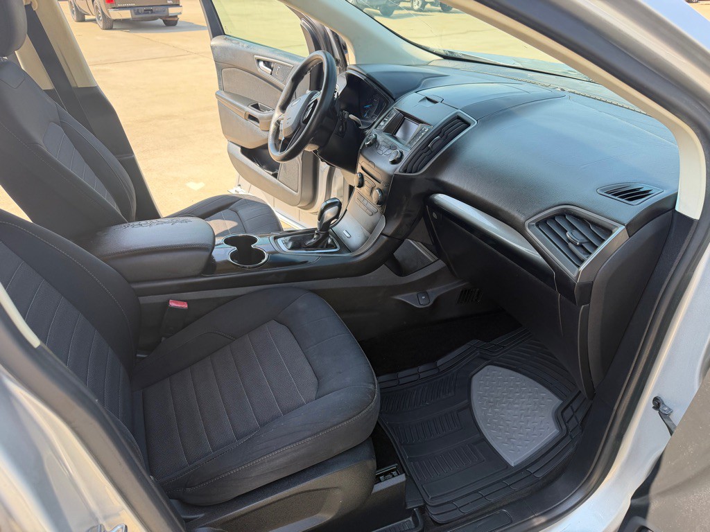 2015 Ford Edge Image 10