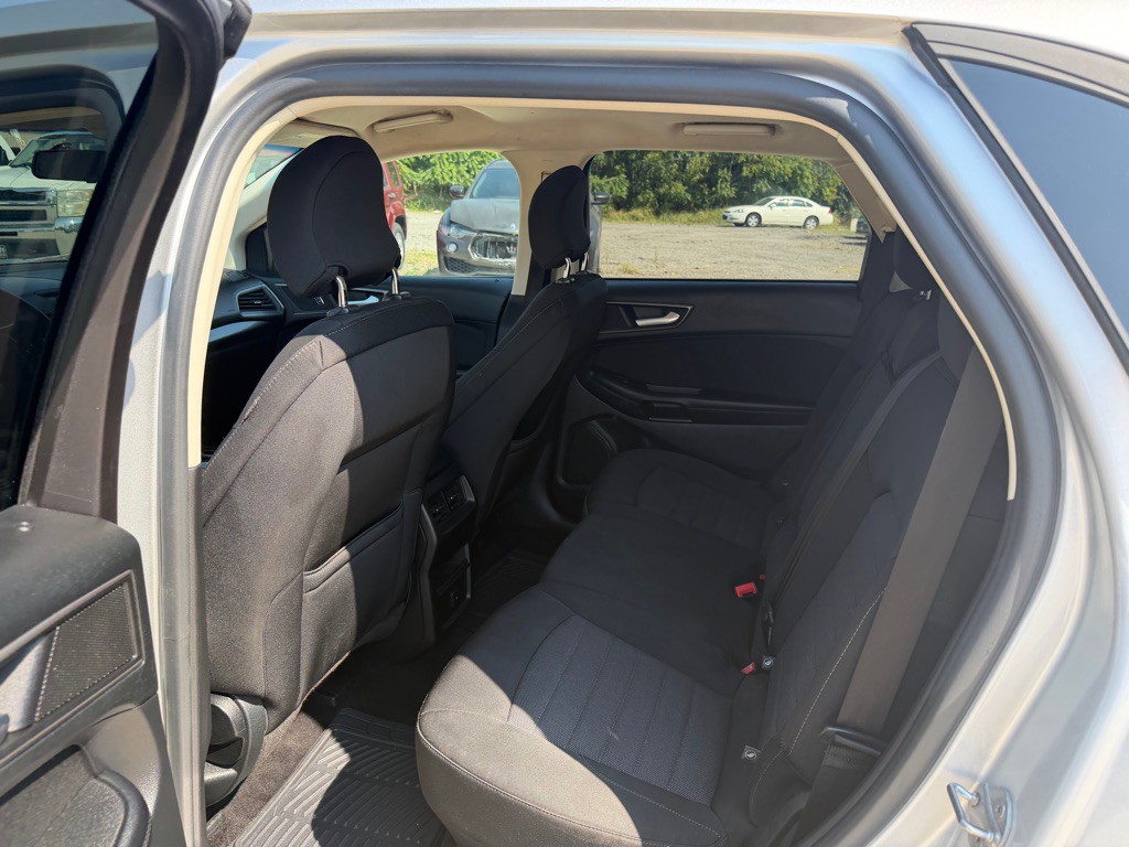 2015 Ford Edge Image 12