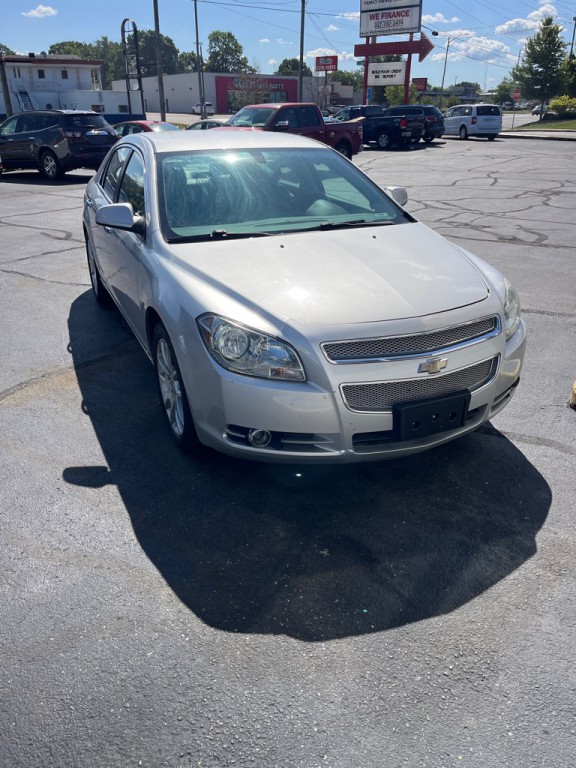 2009 Chevrolet Malibu Image 1