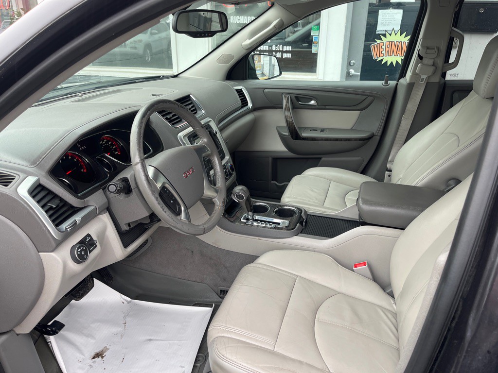 2013 GMC Acadia Image 8