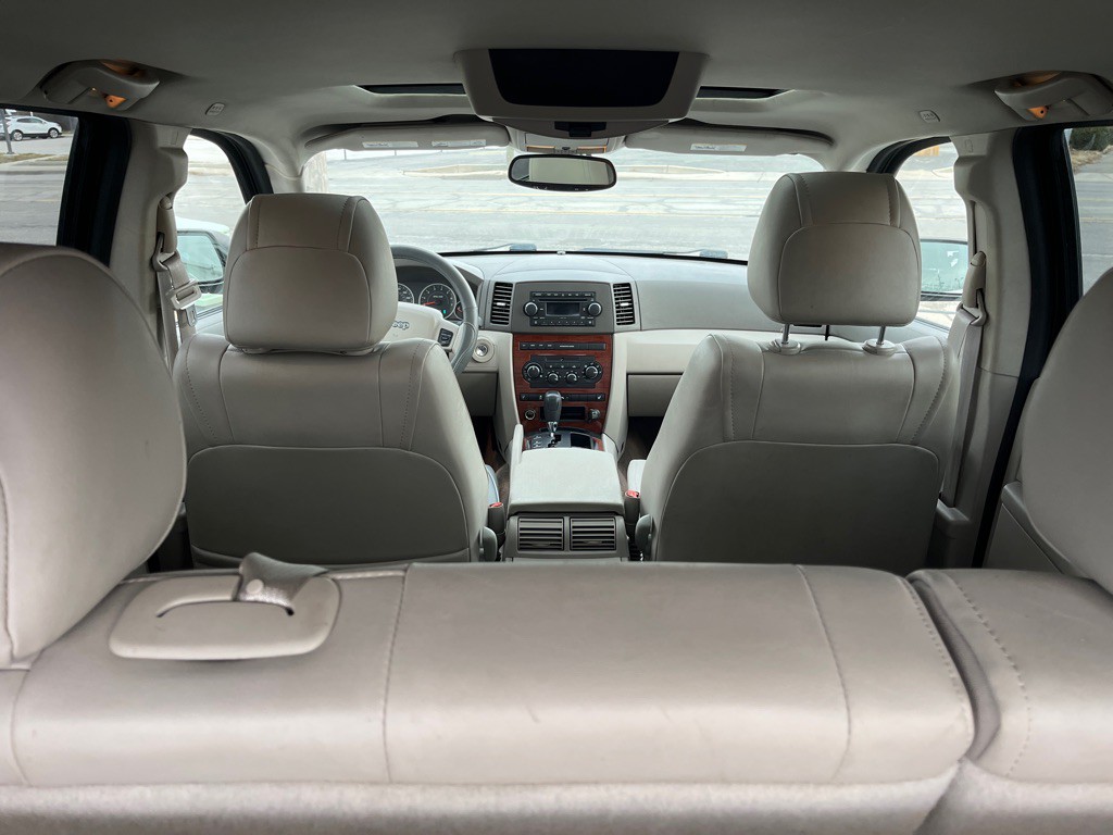 2005 Jeep Grand Cherokee Image 11