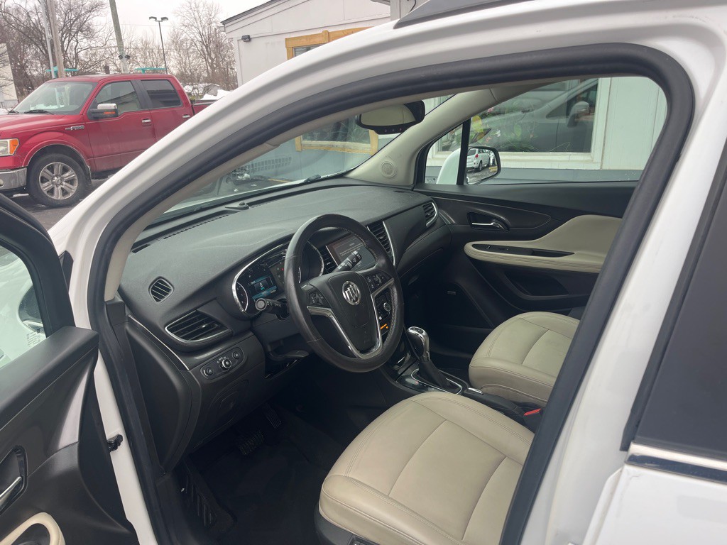 2017 Buick Enclave Image 8