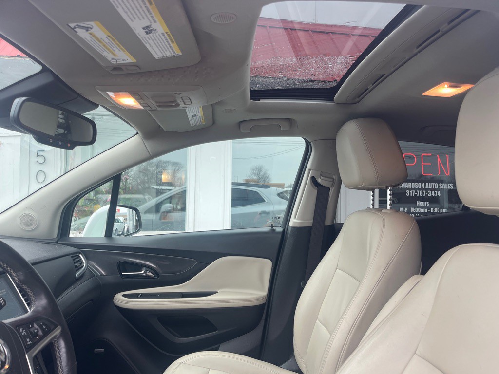 2017 Buick Enclave Image 9