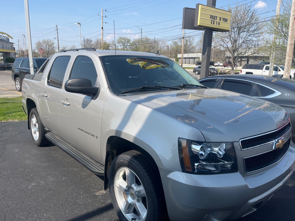 2007 Chevrolet Avalanche Image 3