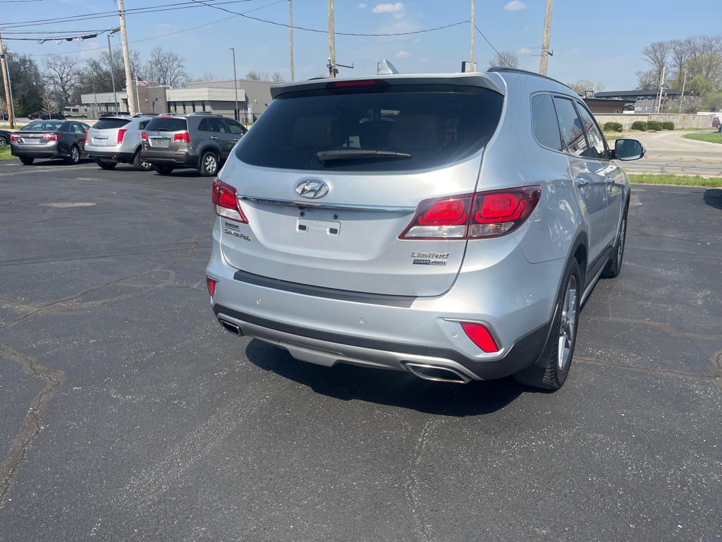 2018 Hyundai Santa Fe Image 8