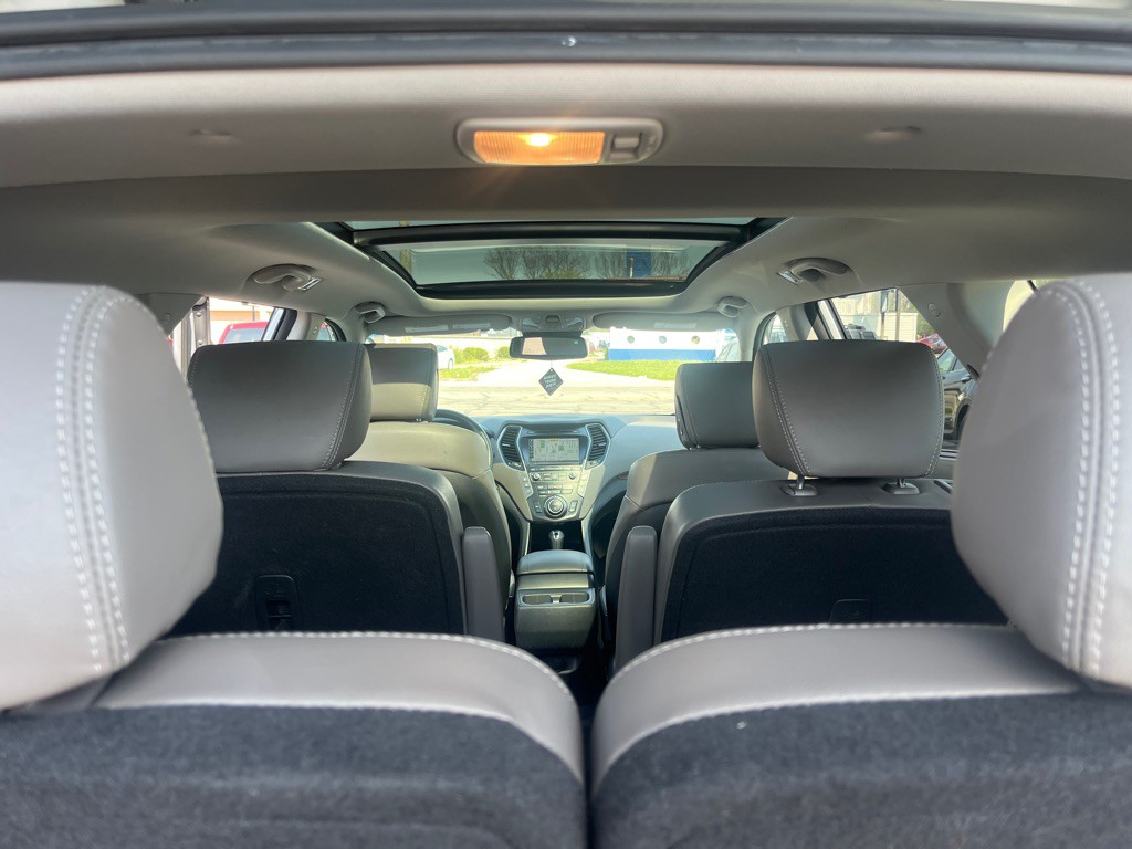 2018 Hyundai Santa Fe Image 10