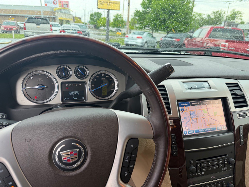 2014 Cadillac Escalade Image 6