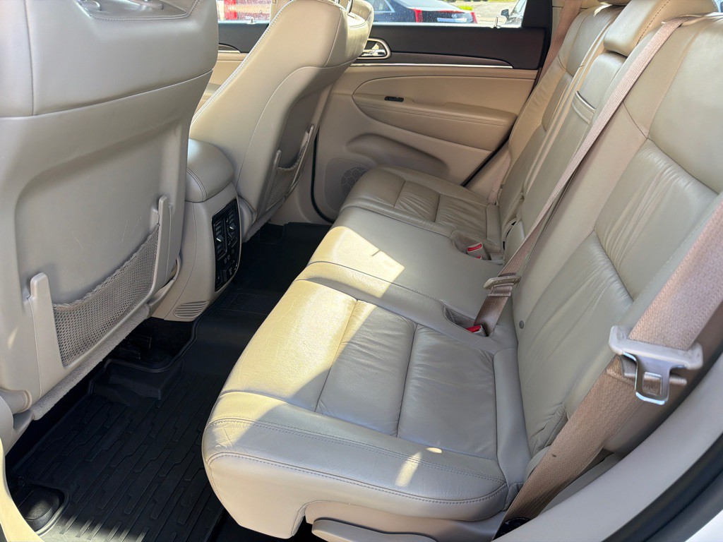 2016 Jeep Grand Cherokee Image 11