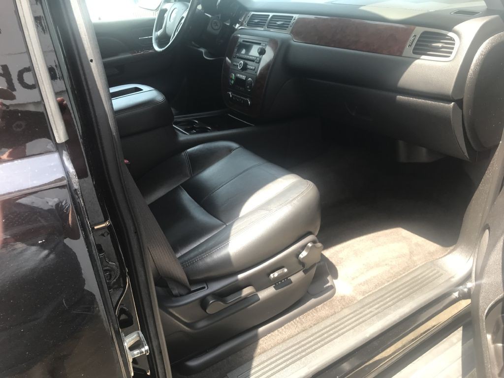 2013 Chevrolet Tahoe Image 9