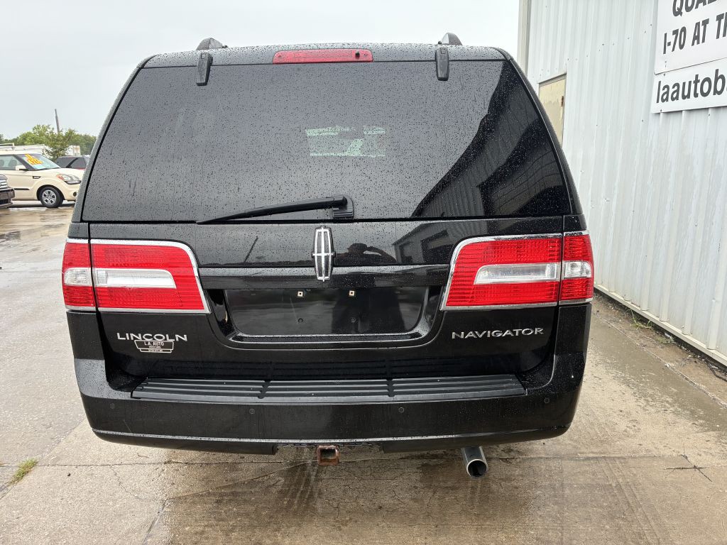 2013 Lincoln Navigator Image 3