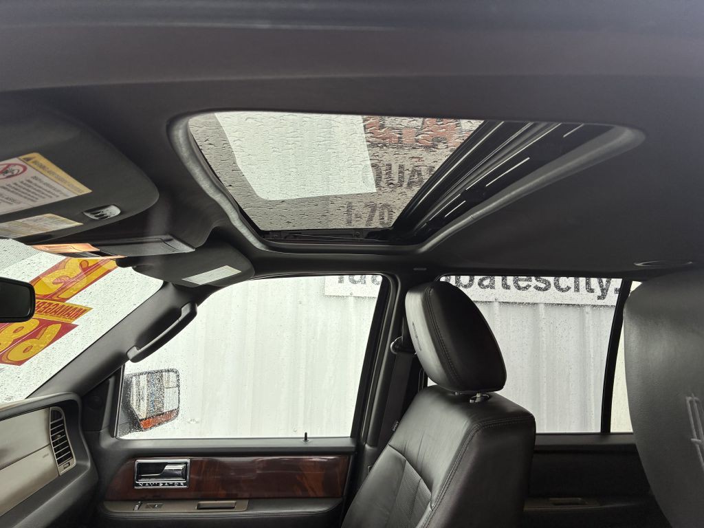 2013 Lincoln Navigator Image 5